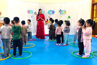 HOẠT ĐỘNG LÀM QUEN VỚI TOÁN “TÁCH TRONG PHẠM VI 4”