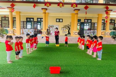 HOẠT ĐỘNG PHÁT TRIỂN THỂ CHẤT “NÉM XA BẰNG MỘT TAY” CỦA LỚP C3