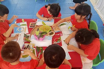 HOẠT ĐỘNG TẠO HÌNH “TẠO HÌNH TRANH THUYỀN BUỒM TỪ CÁC NGUYÊN LIỆU KHÁC NHAU” CỦA LỚP B5